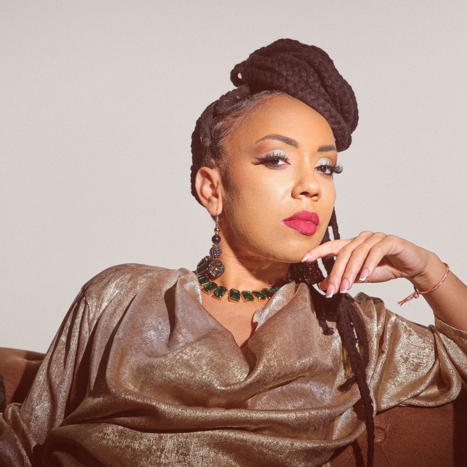 Sega"el : une artiste engagée . Sega'el, de son vrai prénom Gaëlle, est une chanteuse réunionnaise 